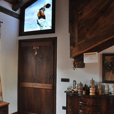 La Casa Del Dell'aquila E Del Lupo Feriehus Introd