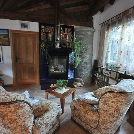 La Casa Del Dell'aquila E Del Lupo 인트로드